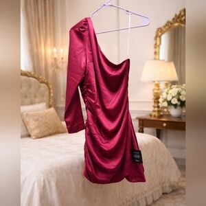 NWT Lulu's Medium Vibrant Pink/purple Satin Dress One Shoulder